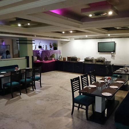 Bk Castles Hotel Jabalpur Extérieur photo