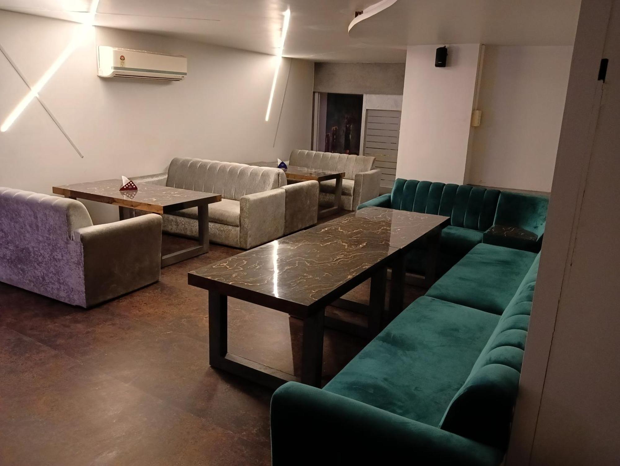 Bk Castles Hotel Jabalpur Extérieur photo